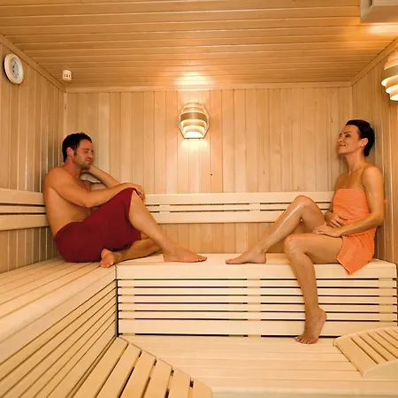 Lebens.resort فندق 4*